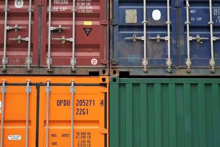 7 Hal yang Memengaruhi Harga Container Bekas